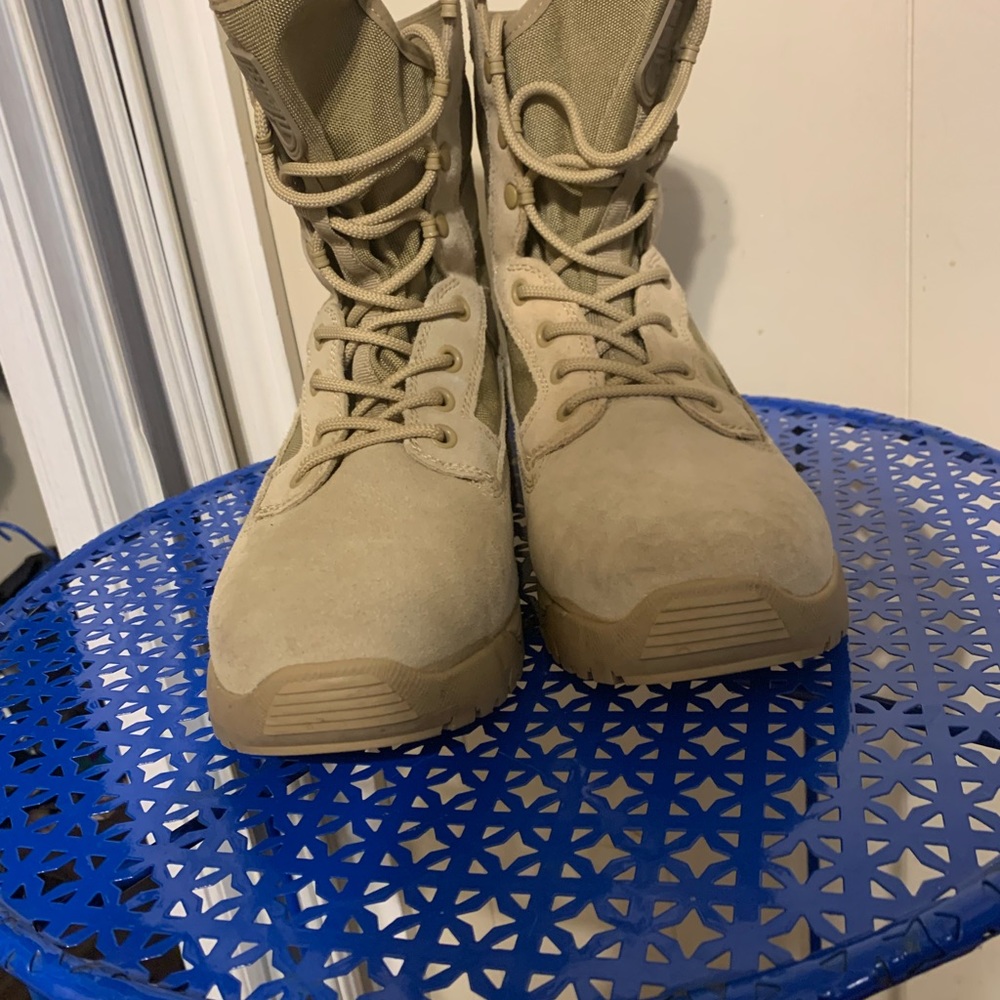 Size 10.5 tactical boots